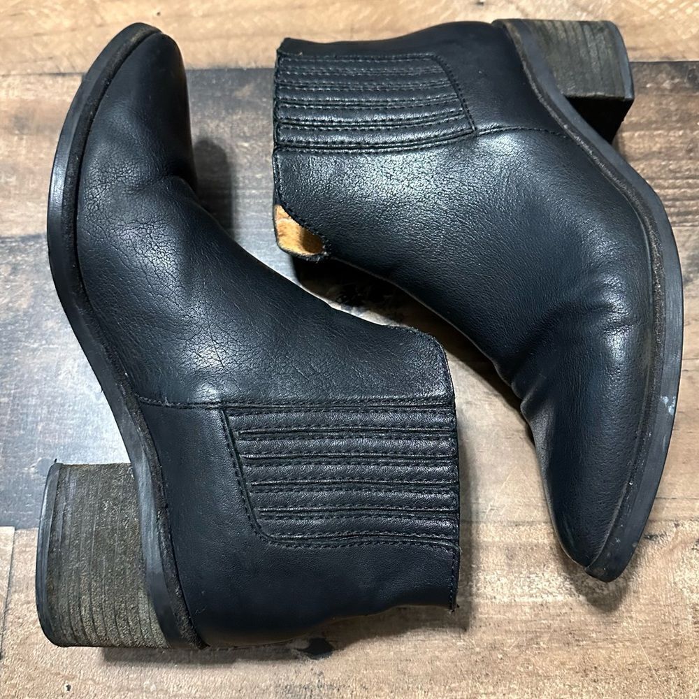 Madewell Joni Ankle Boot - Picture 2 of 9